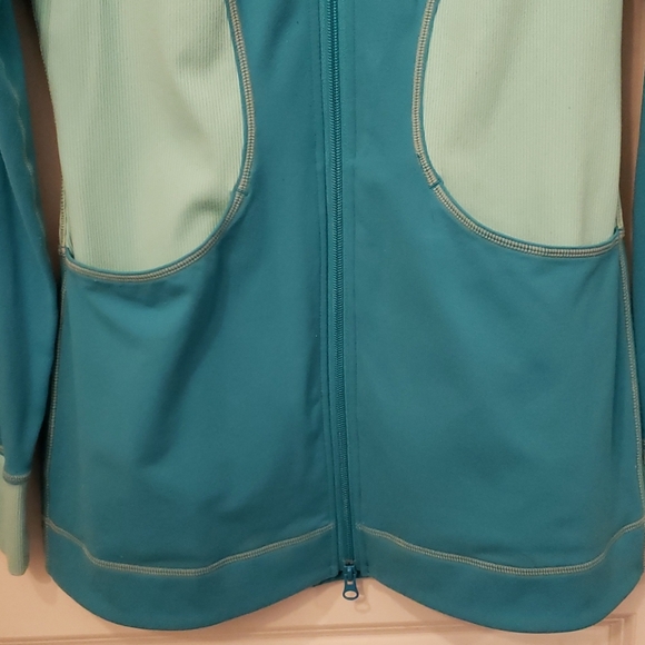 Lululemon jacket - Picture 9 of 14